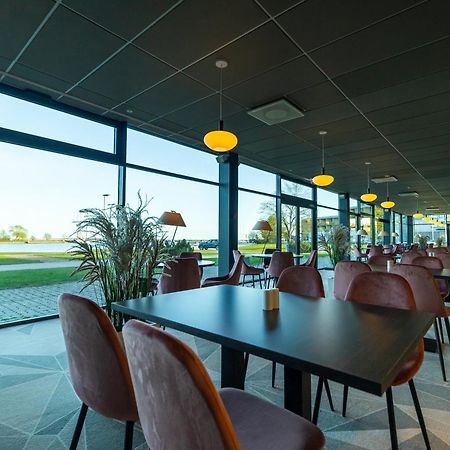 Ö Seaside Suites Kuressaare Exterior foto