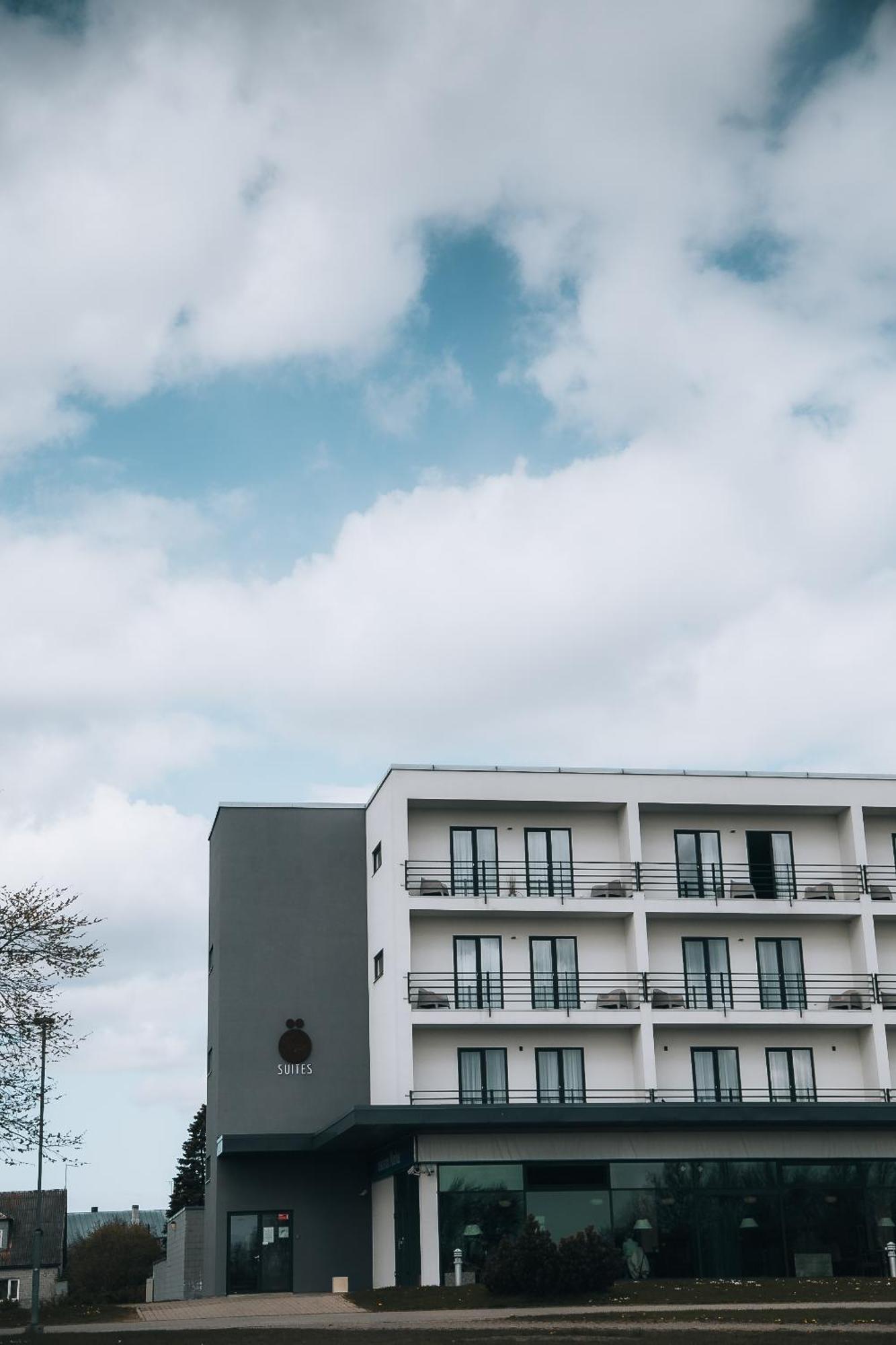 Ö Seaside Suites Kuressaare Exterior foto