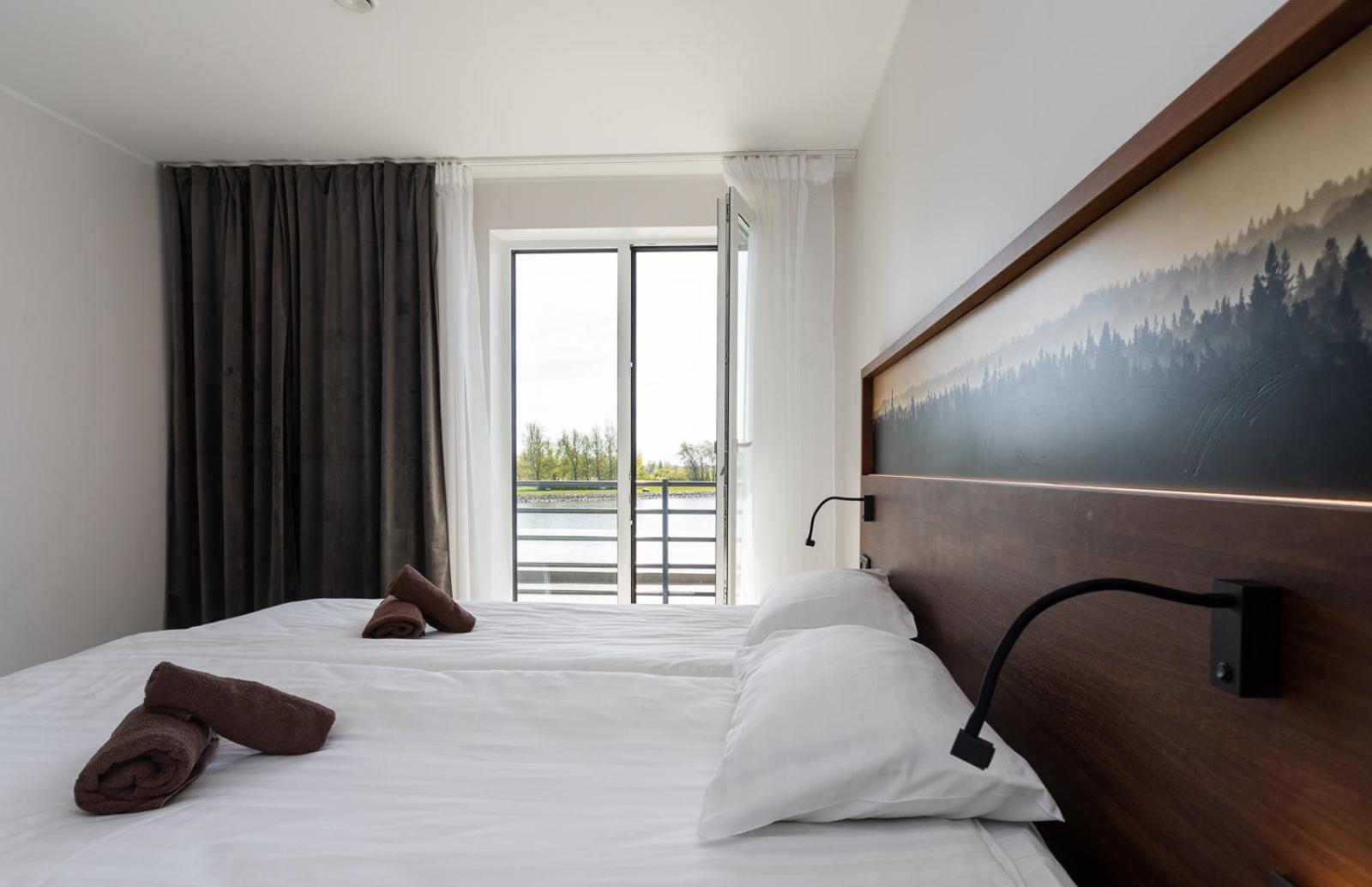 Ö Seaside Suites Kuressaare Exterior foto